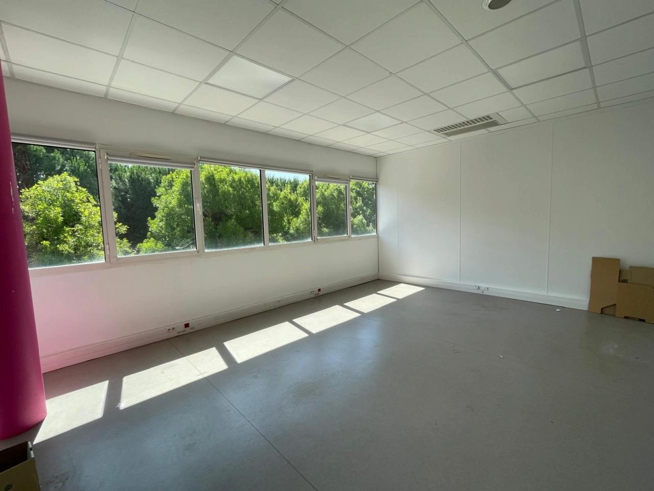 Bureau Mérignac 482m² Location bureau Mérignac Gironde OLBUR2533399 1